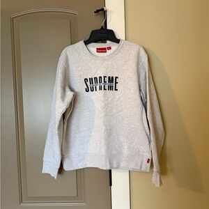 Supreme Logo Heather Grey Crew Sweatshirt Small